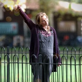 Renée Zellweger falešné těhotenské bříško slušelo.