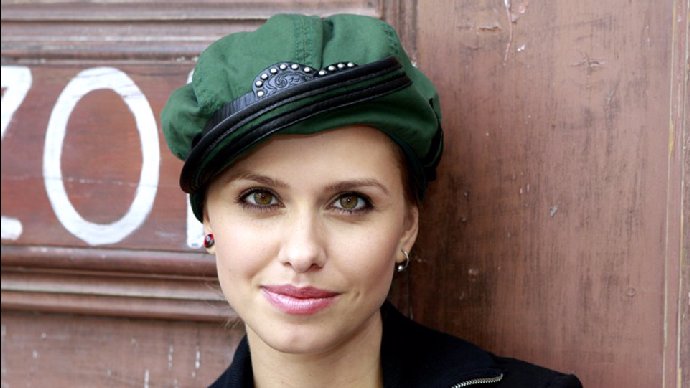 FOTO: Libuška byla moc stará a měla dítě. – stránka 1129