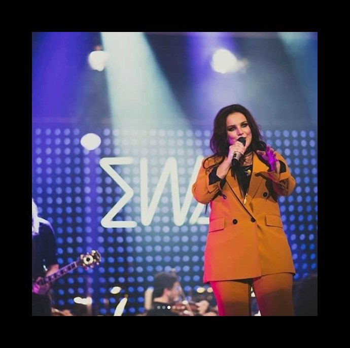 FOTO: Ewa se vytasila moc pěkným kostýmkem. – stránka 1093