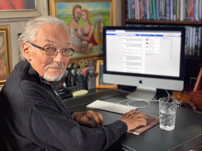 FOTO: Ještě v polovině září 2019 Karel Gott nadšeně komunikoval s fanoušky. – stránka 559