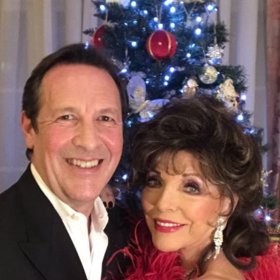 Joan Collins se svým pátým manželem Percym Gibsonem.