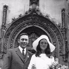 Jejich svatba byla nádherná.