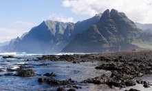 Češka spadla na Tenerife ze skály. Ilustrační foto.