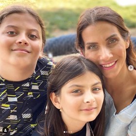 Eva Decastelo se synem Michaelem a dcerou Zuzankou.