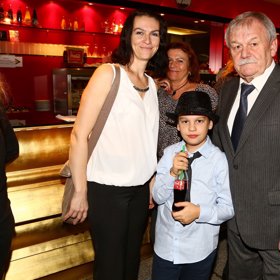 Karel Šíp se svou ženou Ivou a synem Janem na archivním snímku.