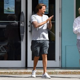 Sean, syn rockera Roda Stewarta, si odpykal 90 dní ve vězení za fyzické napadení muže před restaurací.