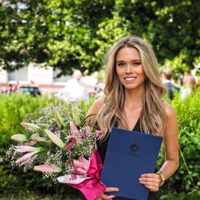 Aneta je nejen krásná, ale také chytrá žena.