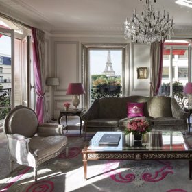 Hotel Plaza Athenèe ve Francii.