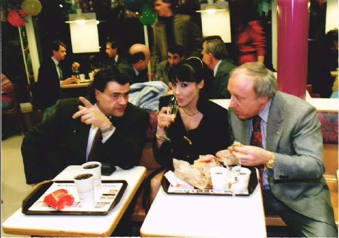 Foto k tématu McDonald's – stránka 23