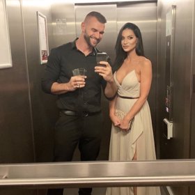 Po svém boku má Andrea nyní Petra Plačka. Partneři jsou spolu 24 hodin denně a nemohou se nabažit.