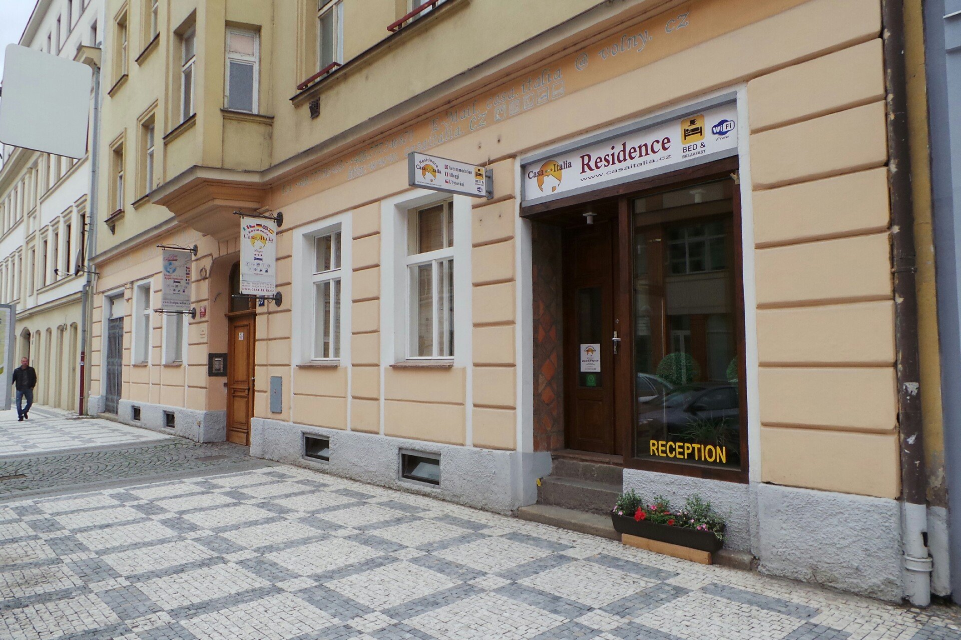 FOTO: Některé hotely musely propustit prakticky všechny svoje zaměstnance.