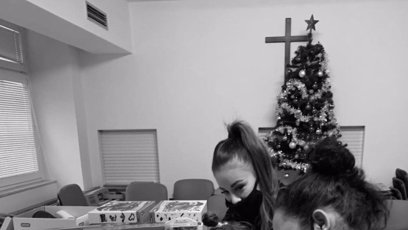 FOTO: Monika Bagárová ve spolupráci s řadou firem pomohla matkám samoživitelkám, kojeneckému ústavu a azylovému domu.