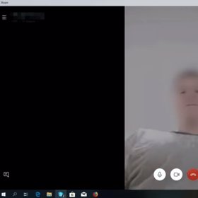 Internetoví predátoři budou ve snímku rozostření, jejich identita nebude prozrazena.