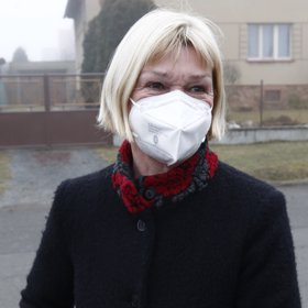 Libuše doufá, že přísná nařízení pomohou zastavit epidemii.
