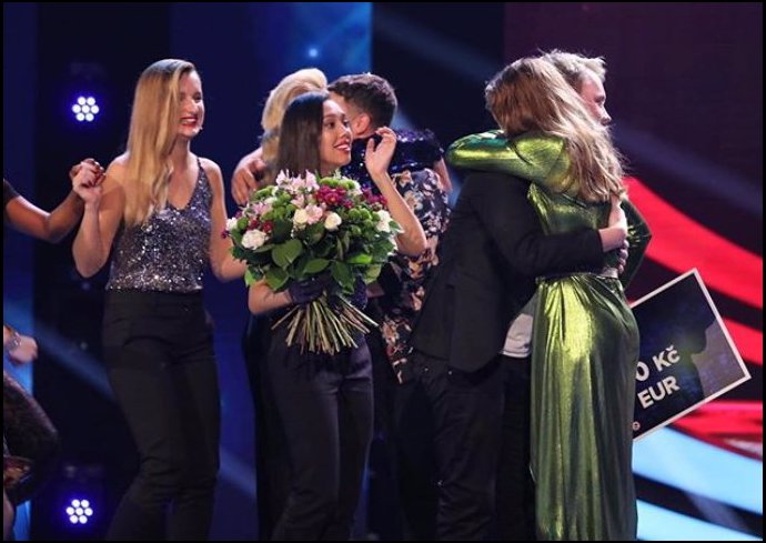 Foto k tématu SuperStar – stránka 94