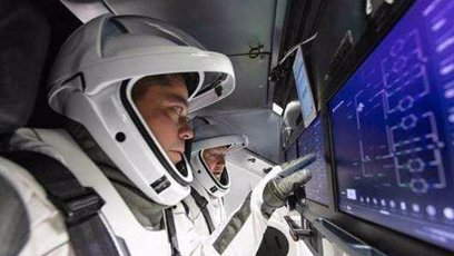 FOTO: Astronauti NASA: vlevo Bob Behnken a Doug Hurley