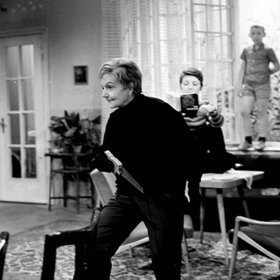 V seriálu Taková normální rodinka hrála potrhlou babičku.