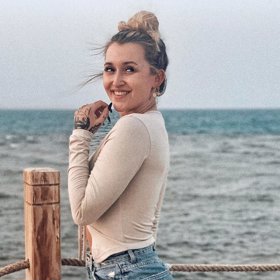 Rapperka Sharlota se vydala do Egypta.