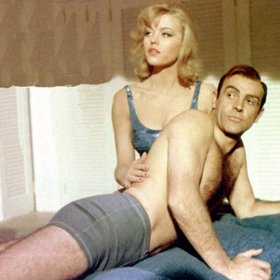 Honor si zahrála po boku Seana Conneryho.