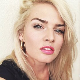 Krásná Nikol Štíbrová za každé situace.