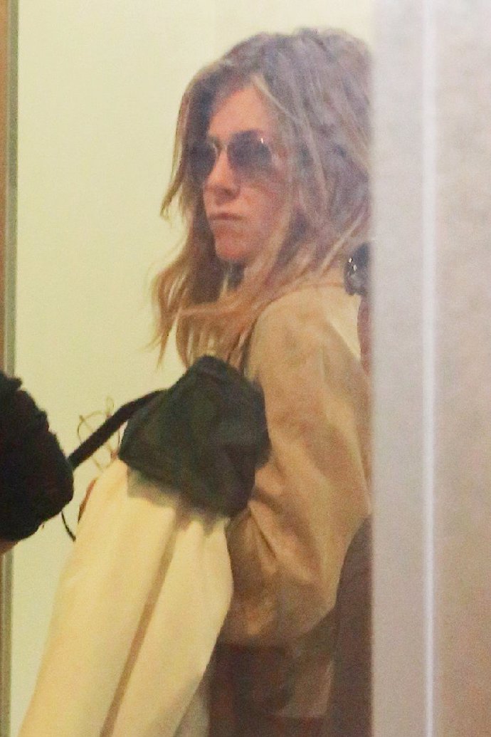 Foto k tématu Jennifer Aniston – stránka 175