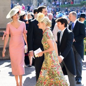 Gabriela Peacock v elegantních růžových šatech.