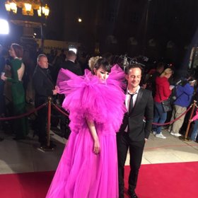 Doprovod jí dělal režisér a scénárista Slávek Horák.