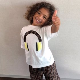 Asahd Tuck, kterého na Instagramu sleduje 1,7 milionů lidí, je synem známého hudebníka Khaleda.