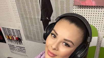 FOTO: Půvabná Monika Bagárová se zvěčnila ve studiu. Na jaře se fanoušci možná dočkají nové tvorby.