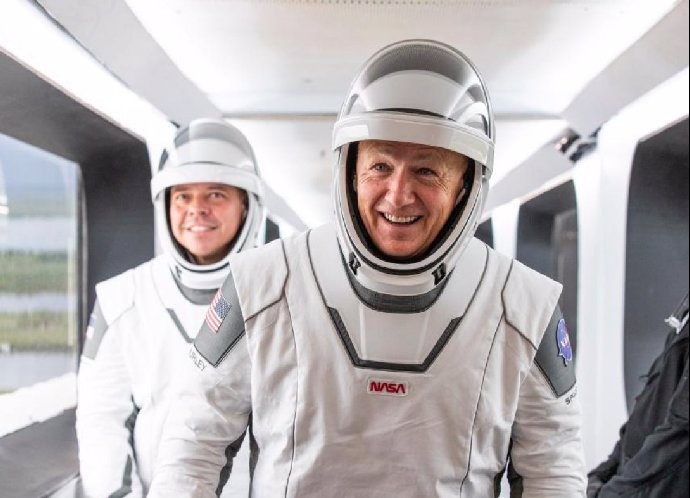 Foto k tématu NASA – stránka 16