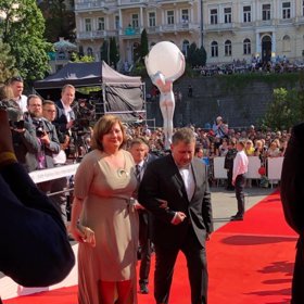 Alena Schillerová s manželem.