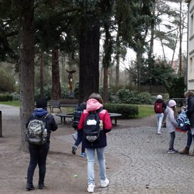 Na základních školách se bude vyučovat rotačním systémem.