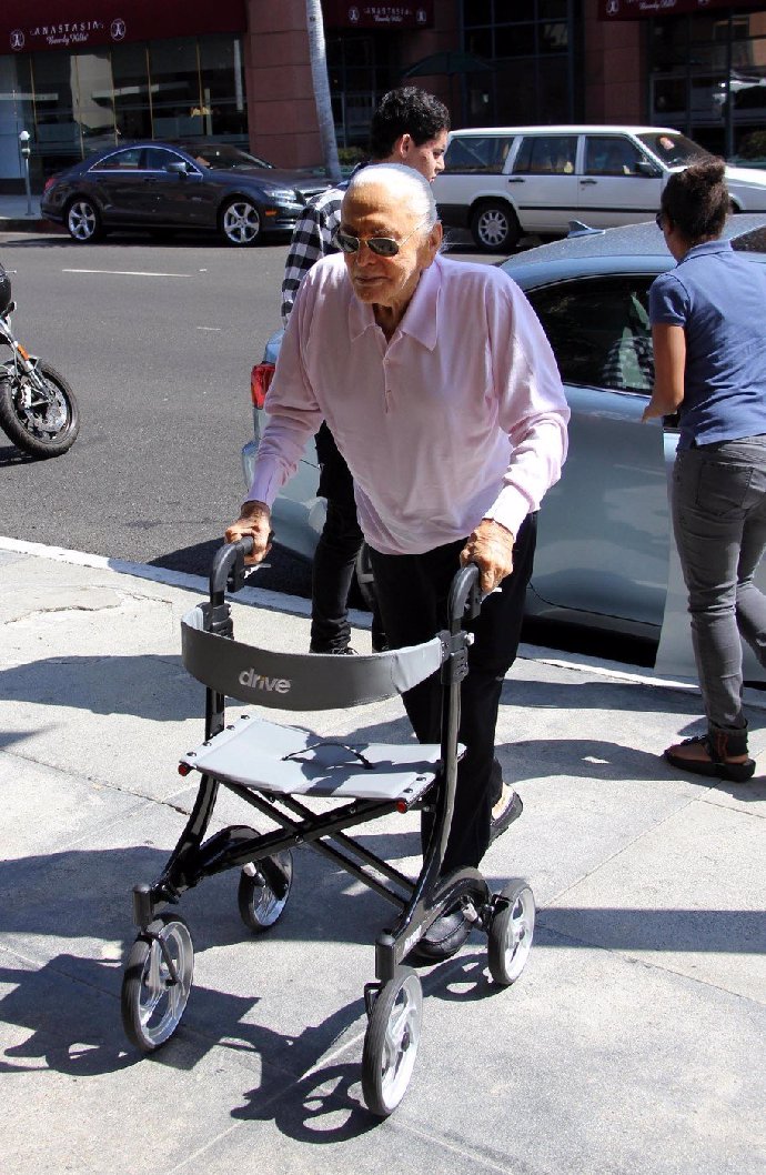 Foto k tématu Kirk Douglas – stránka 5