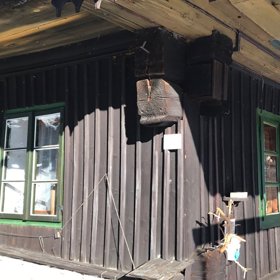 Takhle vypadá roubenka nyní.