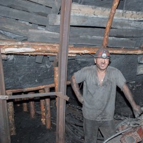 Pravděpodobně se jedno z dětí nakazilo od zaměstnance.