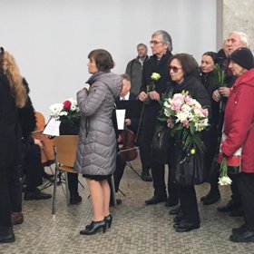 Na pohřeb Táni Fischerové přišla i Marta Kubišová