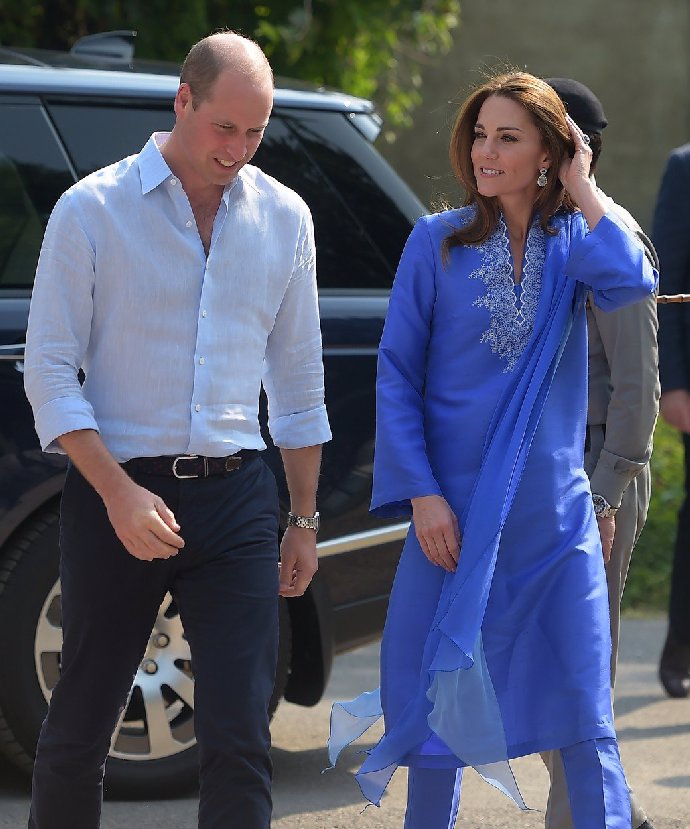Foto k tématům Kate Middleton, princ William (vévoda z Cambridge) – stránka 171
