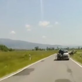 Cyklisty srazil úmyslně.