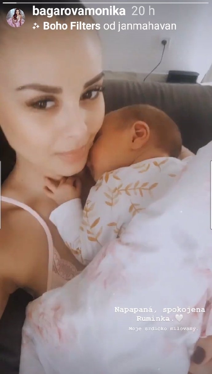 FOTO: Monika uveřejnila i krátké video se svým největším pokladem. – stránka 614