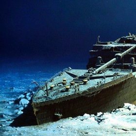 Vrak Titaniku v hlubinách Atlantského oceánu.