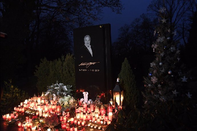 Foto k tématu Karel Gott – stránka 532