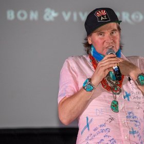 Val Kilmer se uzdravuje jen pomalu.