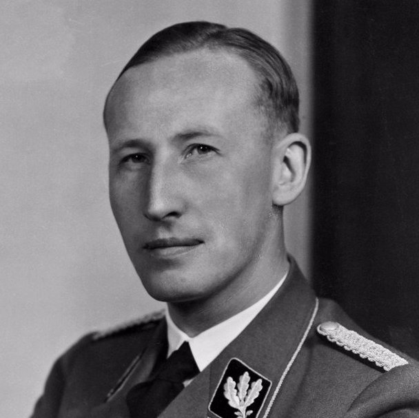 Reinhard Heydrich byl vůdcův oblíbenec. Zemřel 4. června.