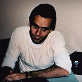 Bundy nakonec skutečně skončil opuštěný.