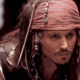 Johnny Depp ve snímku Piráti z Karibiku.