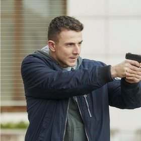 Jakub Štáfek v seriálu Specialisté.