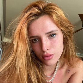 Bella Thorne pochází ze čtyř dětí a chudých poměrů.