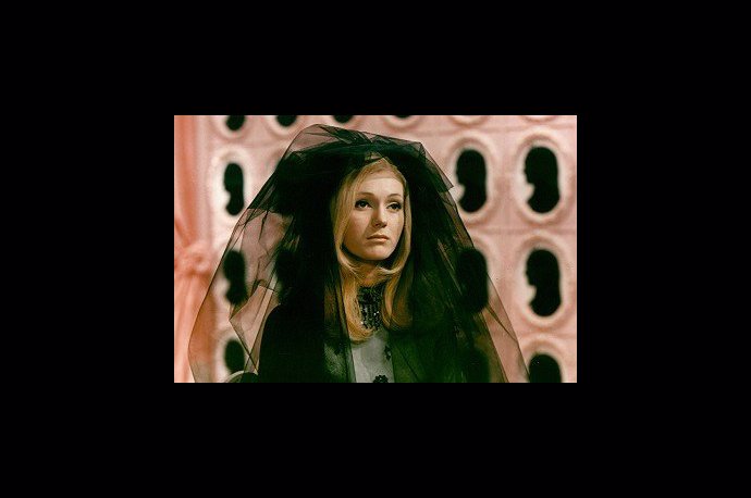 Foto k tématům Helena Vondráčková, Šíleně smutná princezna – stránka 14