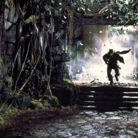 Jeho dobrodružství jsou dnes již kultovní.