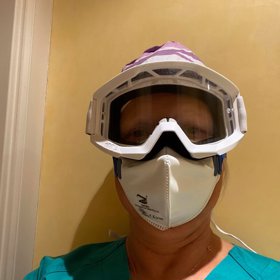 Nakazila se při operaci.